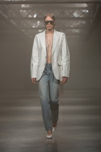 MM6 Maison Margiela 2025 Ready-To-Wear Collection at Milan Fashion Week