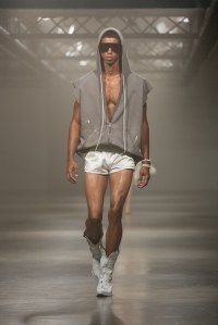 MM6 Maison Margiela 2025 Ready-To-Wear Collection at Milan Fashion Week