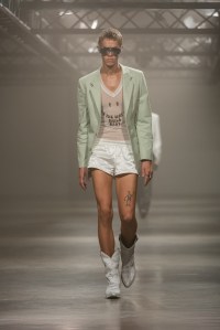 MM6 Maison Margiela 2025 Ready-To-Wear Collection at Milan Fashion Week