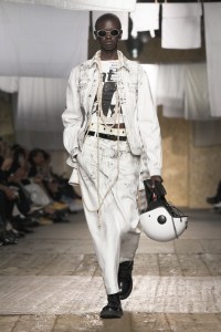Moschino Spring 2025 Ready-To-Wear Collection at Milan Fashion Week