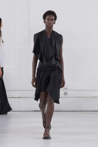 Mossi Spring 2025 ready-to-wear collection at Paris Fashion Week