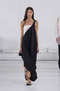 Mossi Spring 2025 ready-to-wear collection at Paris Fashion Week