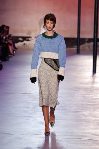 N°21 Spring 2025 Ready-To-Wear Collection at Milan Fashion Week