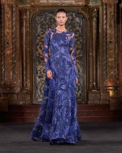 Naeem Khan Spring 2025 Ready-to-Wear Collection at New York Fashion Week