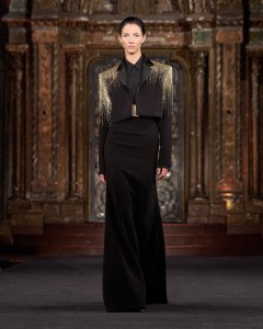 Naeem Khan Spring 2025 Ready-to-Wear Collection at New York Fashion Week