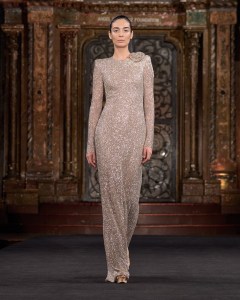 Naeem Khan Spring 2025 Ready-to-Wear Collection at New York Fashion Week