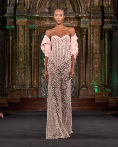 Naeem Khan Spring 2025 Ready-to-Wear Collection at New York Fashion Week