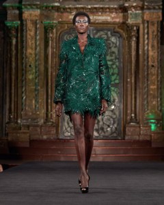 Naeem Khan Spring 2025 Ready-to-Wear Collection at New York Fashion Week