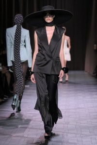 Nina Ricci Spring 2025 Ready-to-Wear Collection at Paris Fashion Week