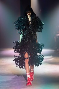 Noir Kei Ninomiya Spring 2025 ready-to-wear collection at Paris Fashion Week