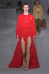 Philosophy di Lorenzo Serafini Spring 2025 Ready-To-Wear Collection at Milan Fashion Week