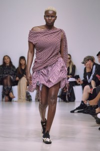 Rave Review Spring 2025 Ready-to-Wear Collection at Milan Fashion Week