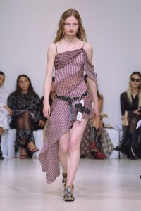 Rave Review Spring 2025 Ready-to-Wear Collection at Milan Fashion Week