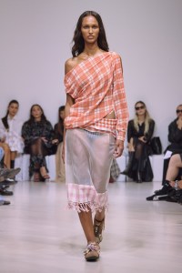 Rave Review Spring 2025 Ready-to-Wear Collection at Milan Fashion Week