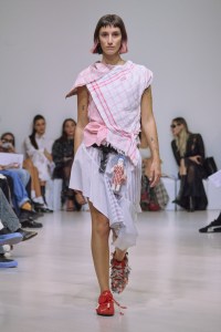 Rave Review Spring 2025 Ready-to-Wear Collection at Milan Fashion Week