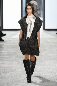 Sacai Spring 2025 Ready-to-Wear Collection at Paris Fashion Week