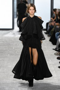 Sacai Spring 2025 Ready-to-Wear Collection at Paris Fashion Week