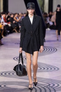 Shiatzy Chen Spring 2025 Ready-to-Wear Collection at Paris Fashion Week