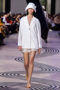 Shiatzy Chen Spring 2025 Ready-to-Wear Collection at Paris Fashion Week