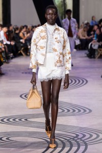 Shiatzy Chen Spring 2025 Ready-to-Wear Collection at Paris Fashion Week