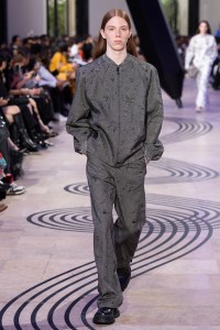 Shiatzy Chen Spring 2025 Ready-to-Wear Collection at Paris Fashion Week