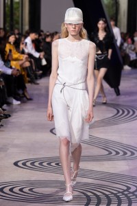 Shiatzy Chen Spring 2025 Ready-to-Wear Collection at Paris Fashion Week