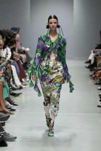Shuting Qiu Spring 2025 ready-to-wear collection at Paris Fashion Week