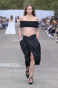 Stella McCartney Spring 2025 Ready-to-Wear Collection at Paris Fashion Week