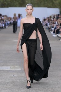 Stella McCartney Spring 2025 Ready-to-Wear Collection at Paris Fashion Week