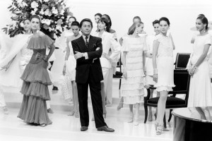 Valentino Garavani takes a bow during the finale.