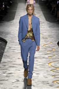 Versace Spring 2025 Ready-To-Wear Collection at Milan Fashion Week