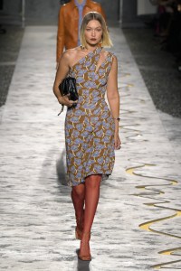 Versace Spring 2025 Ready-To-Wear Collection at Milan Fashion Week