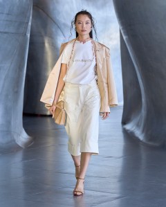 Weinsanto Spring 2025 Ready-to-Wear Collection at paris Fashion Week