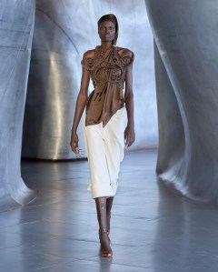 Weinsanto Spring 2025 Ready-to-Wear Collection at paris Fashion Week