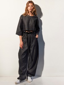 Yigal Azrouel Spring 2025 ready-to-wear collection at New York Fashion Week.