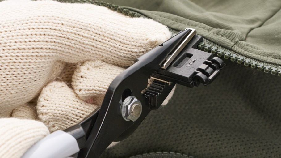 YKK launched the Revived Renewal Series.