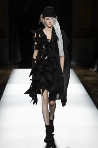 Yohji Yamamoto Spring 2025 Ready-to-Wear Collection at Paris Fashion Week