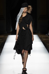 Yohji Yamamoto Spring 2025 Ready-to-Wear Collection at Paris Fashion Week
