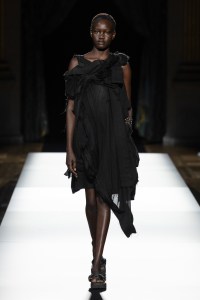 Yohji Yamamoto Spring 2025 Ready-to-Wear Collection at Paris Fashion Week