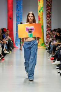 Zomer Spring 2025 ready-to-wear collection at Paris Fashion Week