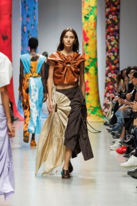 Zomer Spring 2025 ready-to-wear collection at Paris Fashion Week