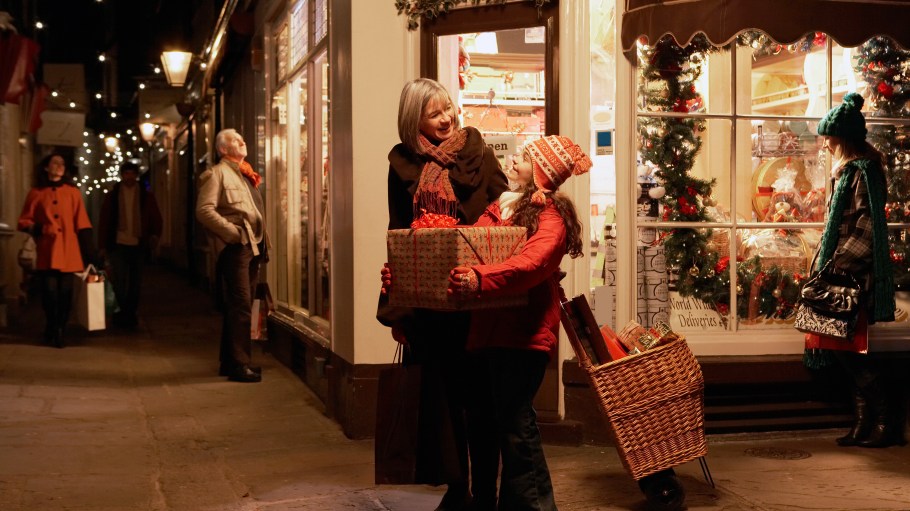 New data from Manhattan Associates gives insights into holiday 2024 from both retailers' and consumers' perspectives.