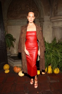 Amber Valletta
