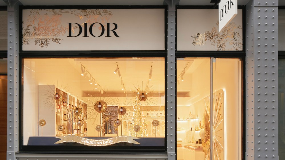 outdoor storefront christian dior soho store