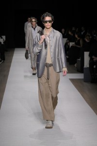 Giorgio Armani Spring 2025 Ready-to-Wear Collection