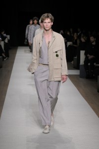 Giorgio Armani Spring 2025 Ready-to-Wear Collection