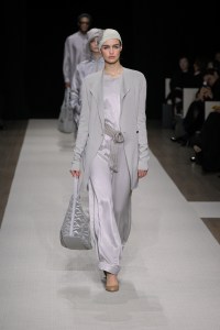 Giorgio Armani Spring 2025 Ready-to-Wear Collection