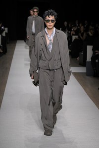 Giorgio Armani Spring 2025 Ready-to-Wear Collection