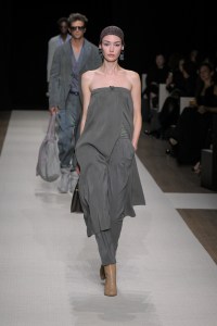 Giorgio Armani Spring 2025 Ready-to-Wear Collection
