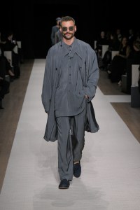 Giorgio Armani Spring 2025 Ready-to-Wear Collection